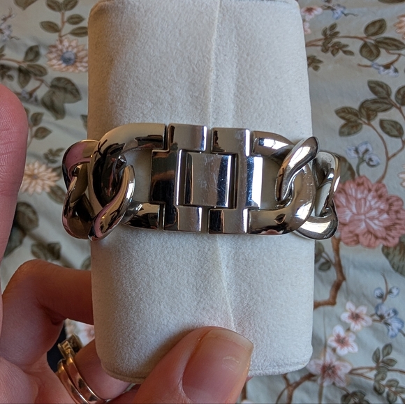 Hello Kitty Silver Watch - Picture 3 of 4